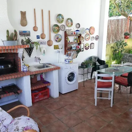 Moradia No Seixal Konukevi 4*
