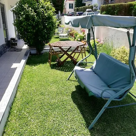 Moradia No Seixal Guest house