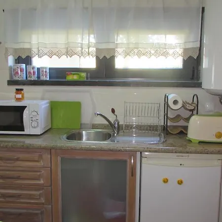 Moradia No Seixal Konukevi 4*
