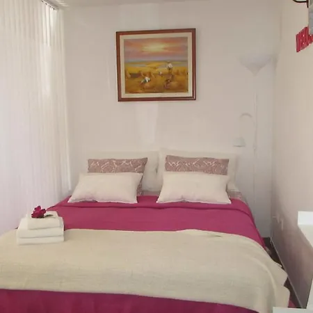 Moradia No Seixal Konukevi 4*